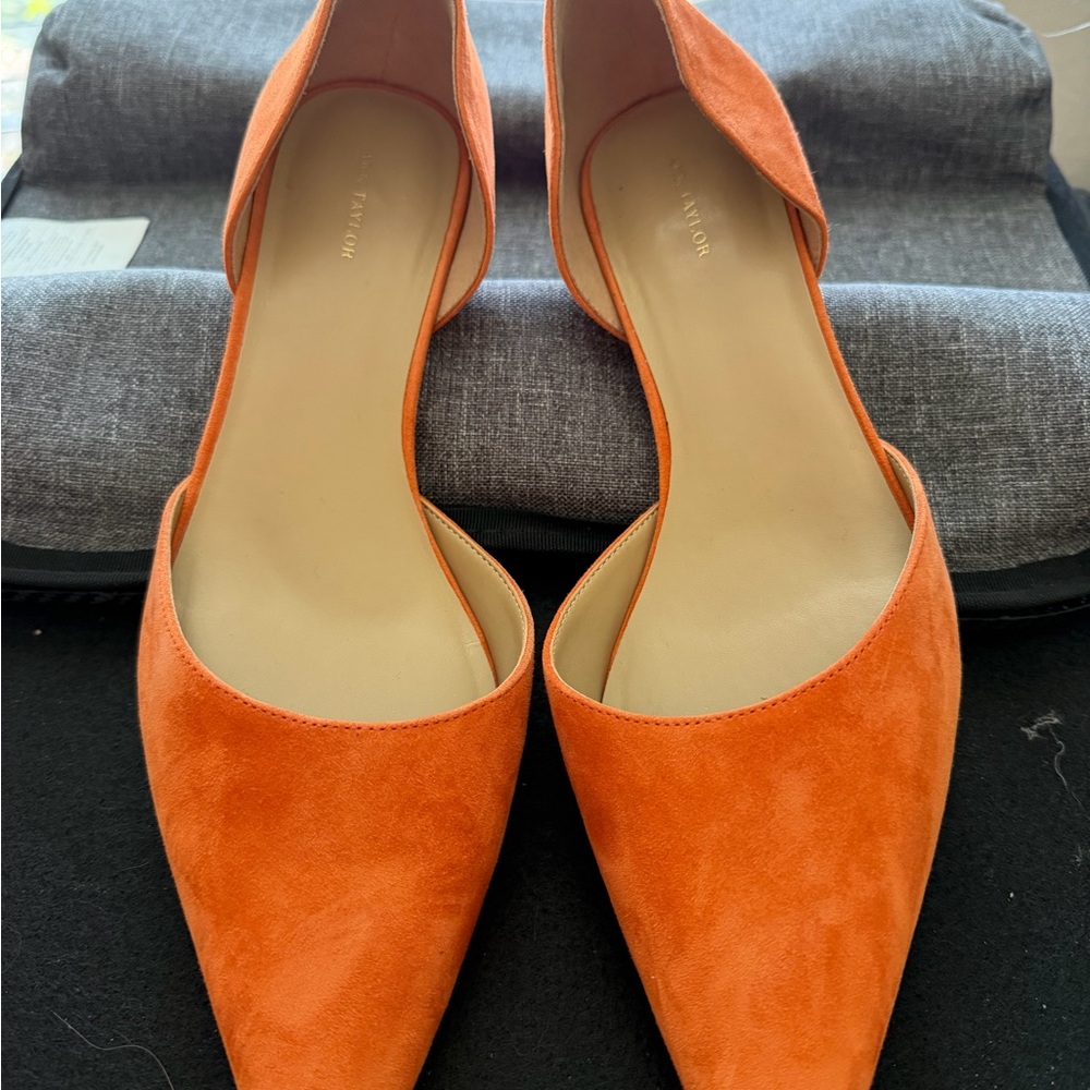 Ann Taylor Orange Suede Pointed D'Orsay Flats - Picture 2 of 7